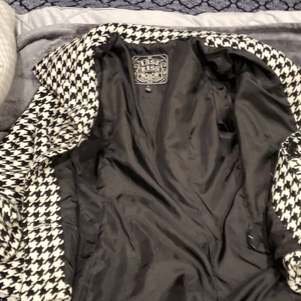 Jacket - Picture 4 of 4